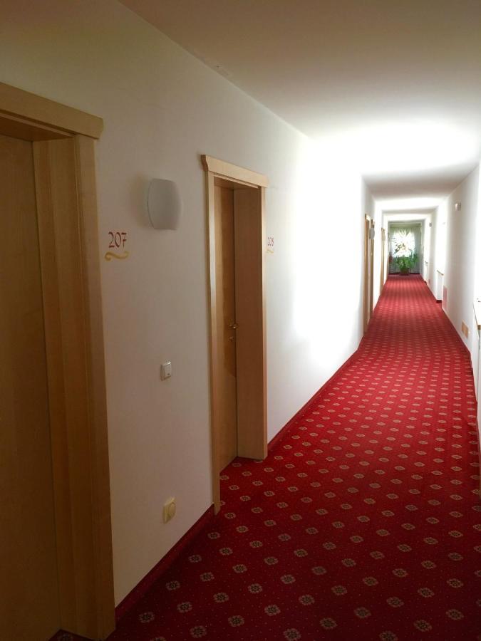 Hotel Turmwirt Ora / Auer Kültér fotó